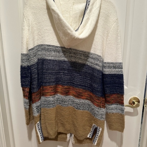 Fate Sweaters - Fate Siena Hooded Color Block Cardigan - Medium